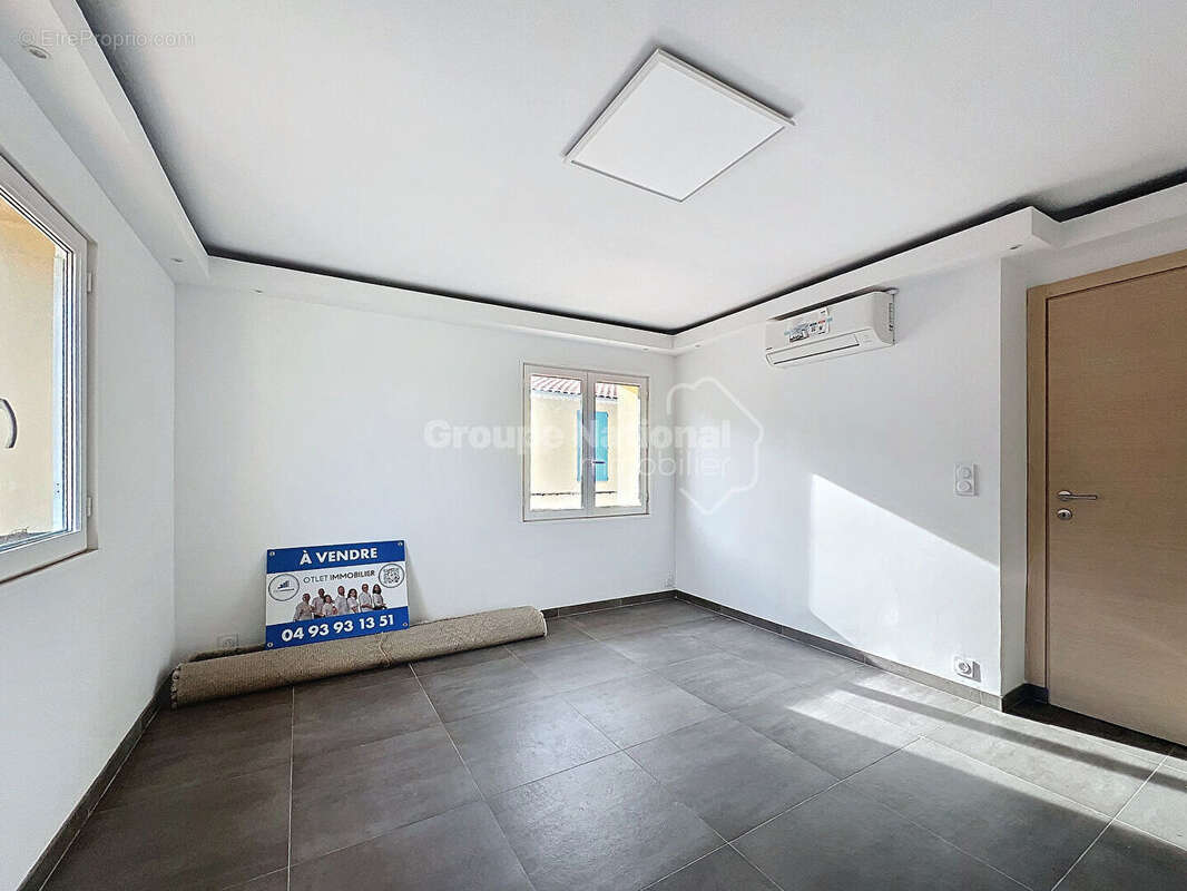 Appartement à MANDELIEU-LA-NAPOULE