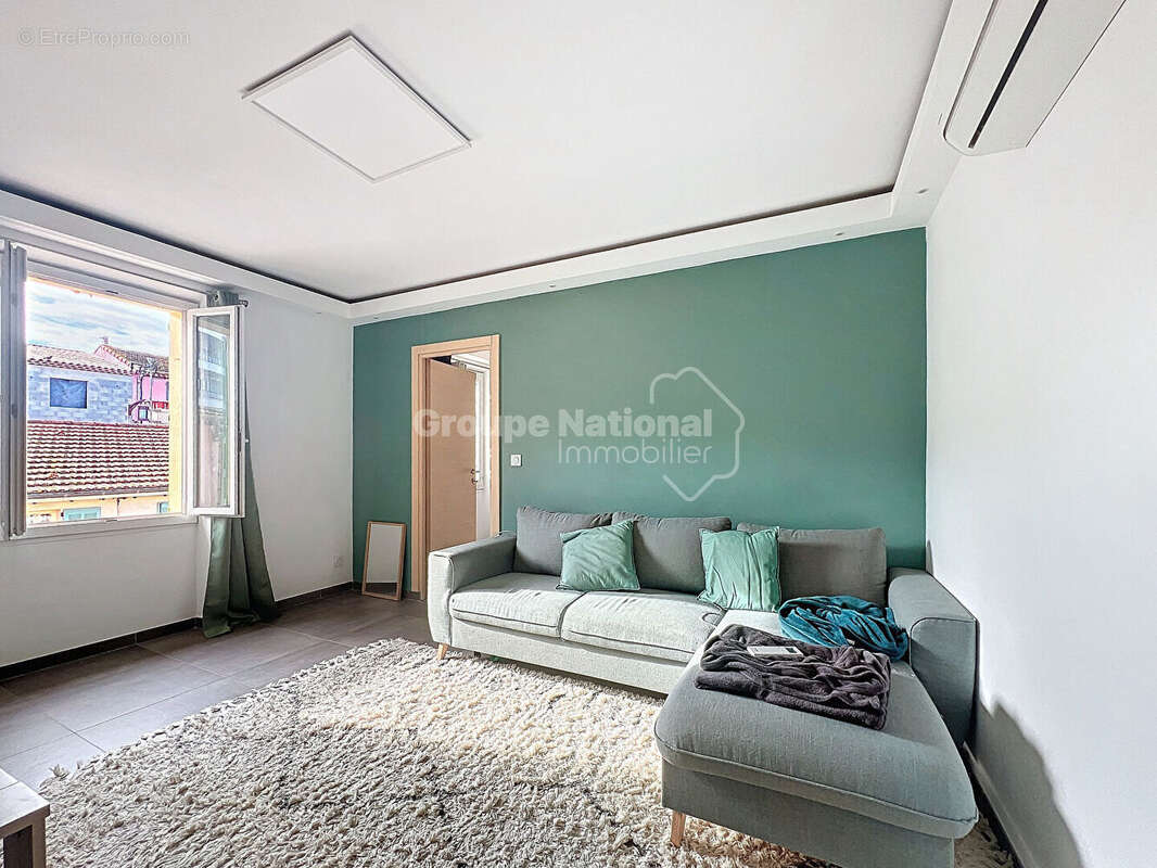 Appartement à MANDELIEU-LA-NAPOULE