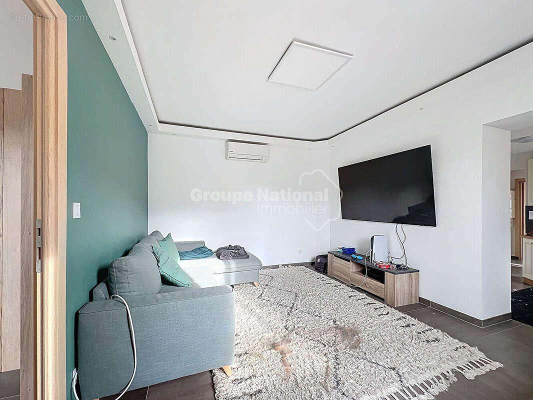 Appartement à MANDELIEU-LA-NAPOULE