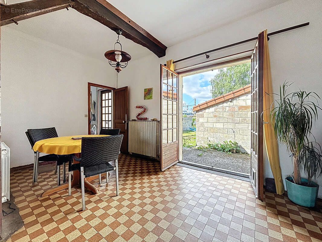 Maison à SAINTE-MARGUERITE-D&#039;ELLE