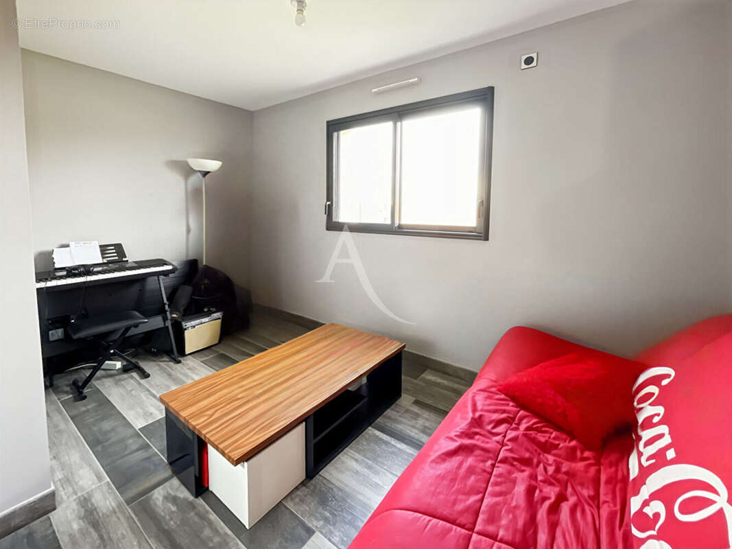 Maison à SAINTE-RADEGONDE-DES-NOYERS