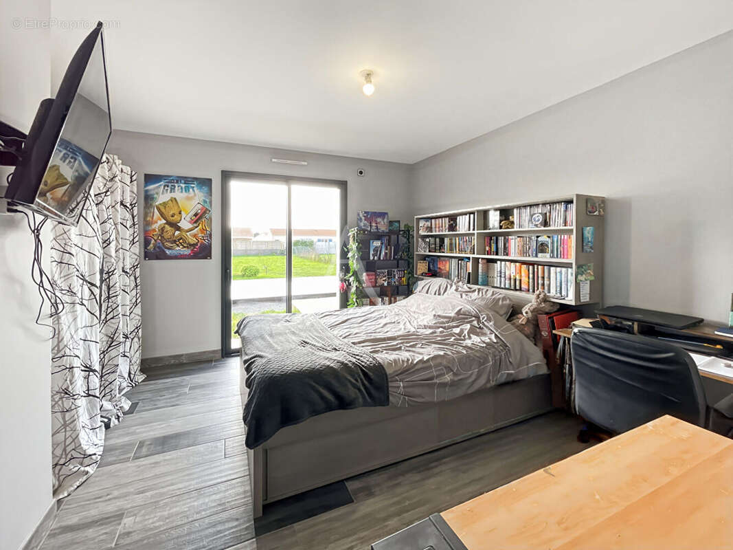 Maison à SAINTE-RADEGONDE-DES-NOYERS