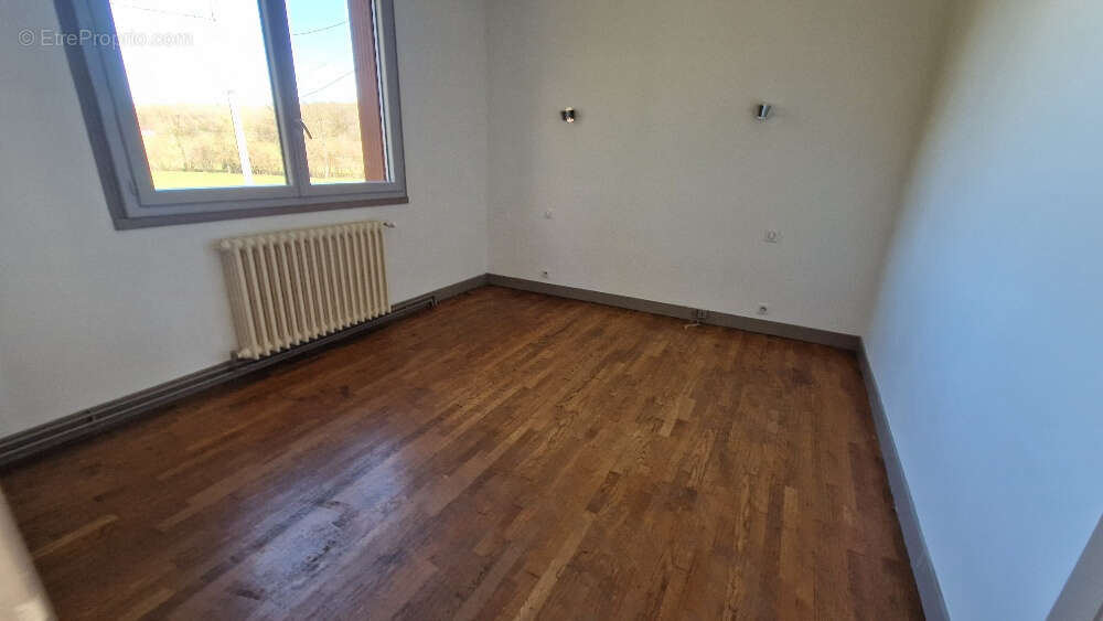 Maison à SAINT-GERMAIN-DES-PRES