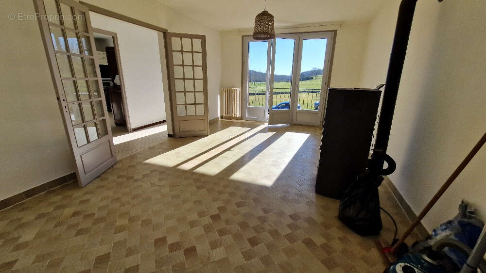 Maison à SAINT-GERMAIN-DES-PRES