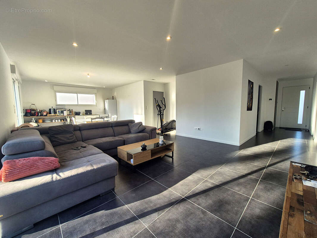 Maison à SAINT-HILAIRE-DE-RIEZ