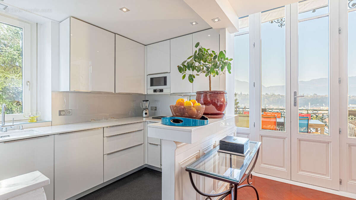 Appartement à AIX-LES-BAINS