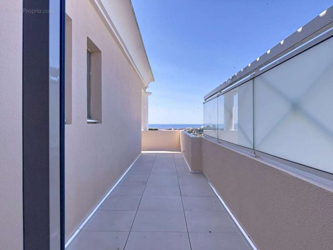 Appartement à LE CANNET