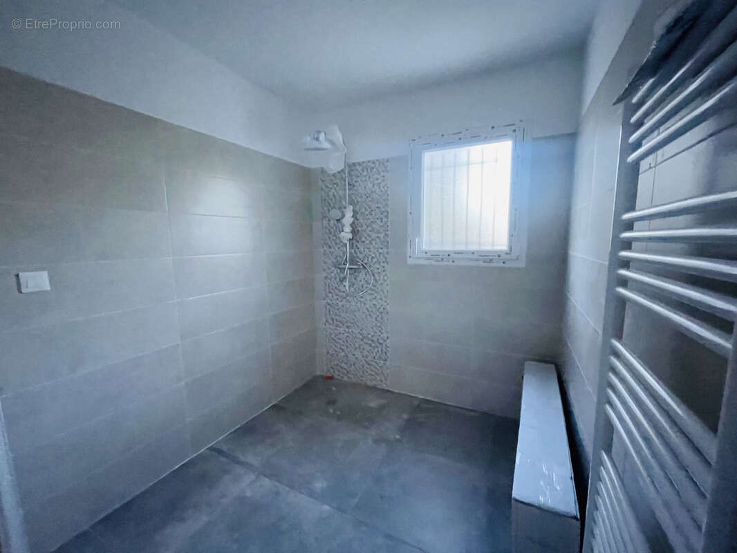 Maison à SAINT-ALBAN-AURIOLLES