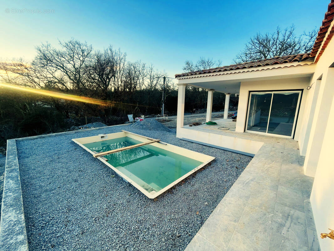 Maison à SAINT-ALBAN-AURIOLLES