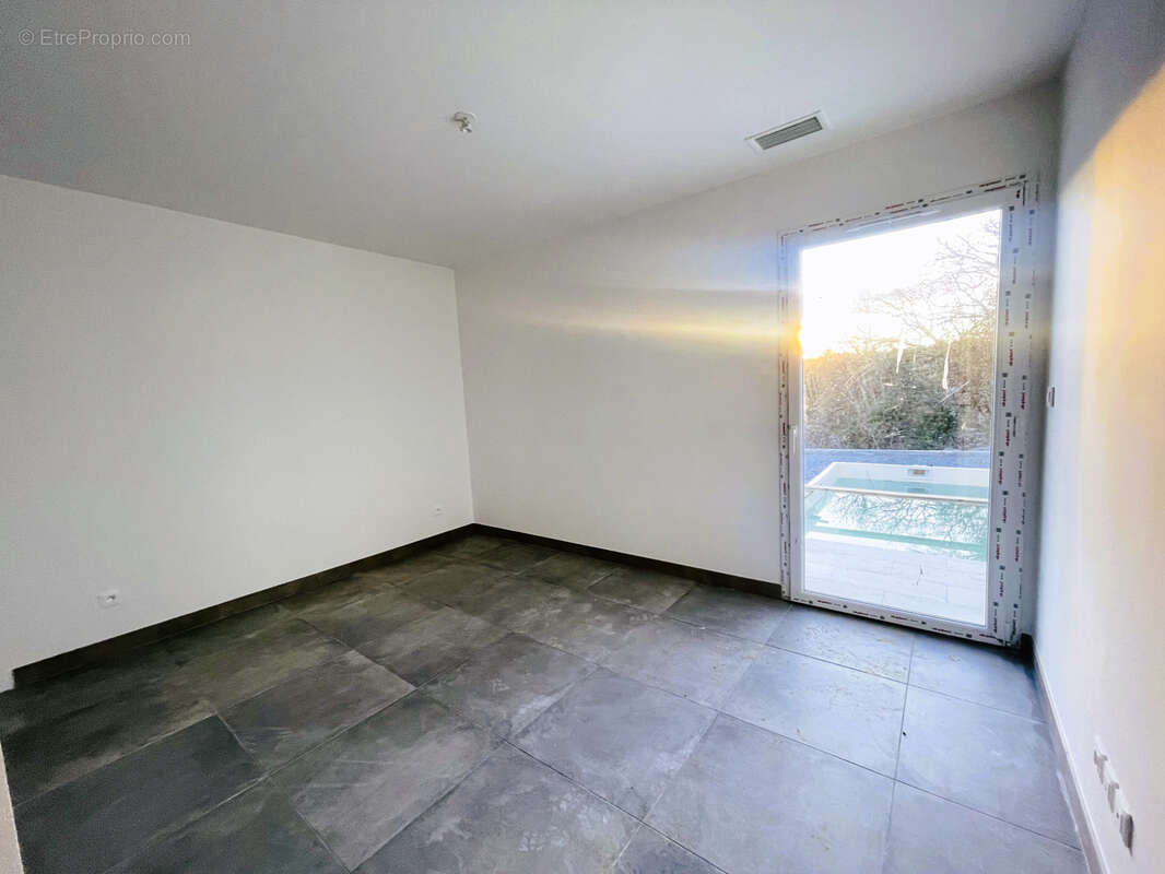 Maison à SAINT-ALBAN-AURIOLLES