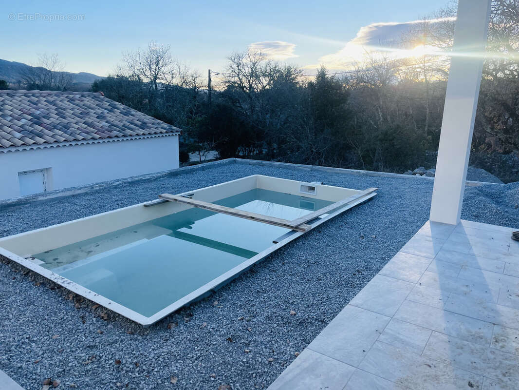 Maison à SAINT-ALBAN-AURIOLLES