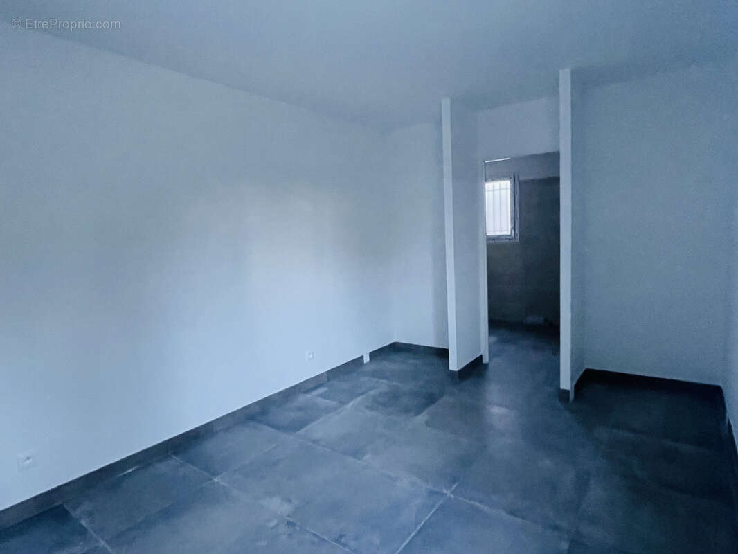 Maison à SAINT-ALBAN-AURIOLLES