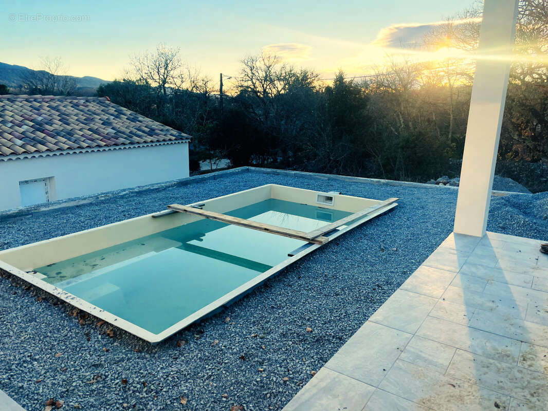 Maison à SAINT-ALBAN-AURIOLLES