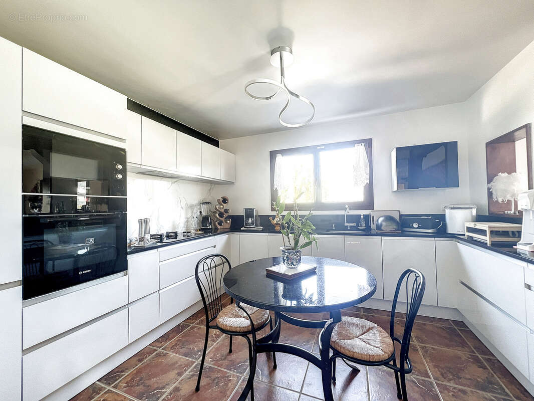 Maison à CHINDRIEUX