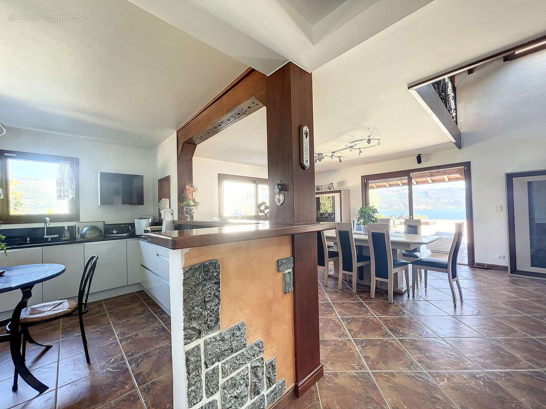 Maison à CHINDRIEUX