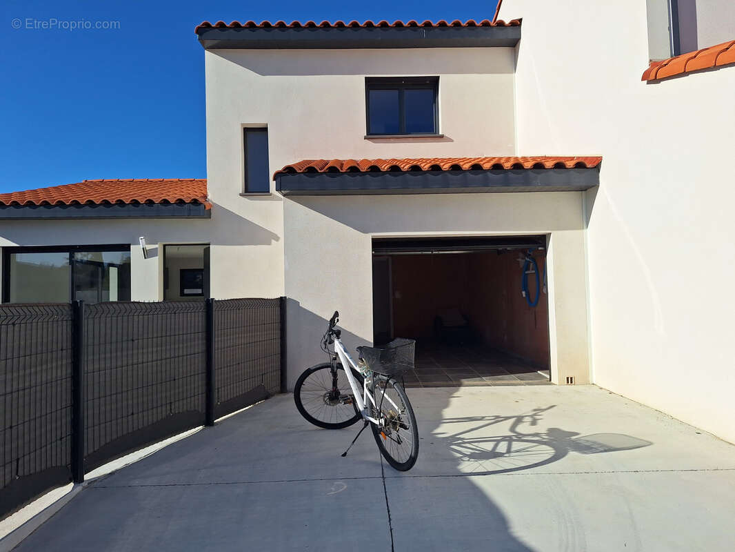 Maison à SAINT-CYPRIEN