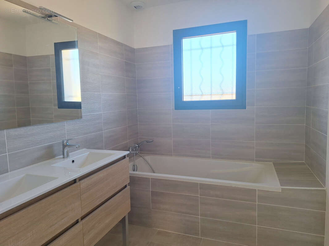 Maison à SAINT-CYPRIEN