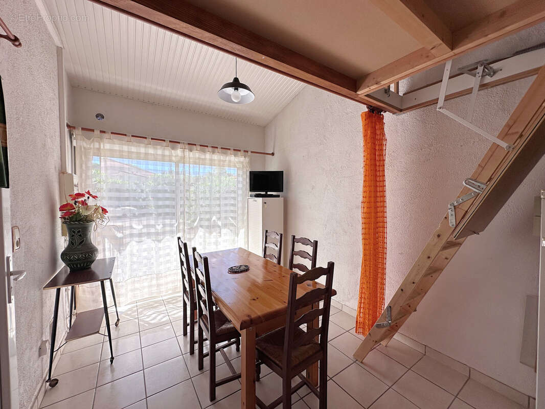 Maison à SAINT-CYPRIEN