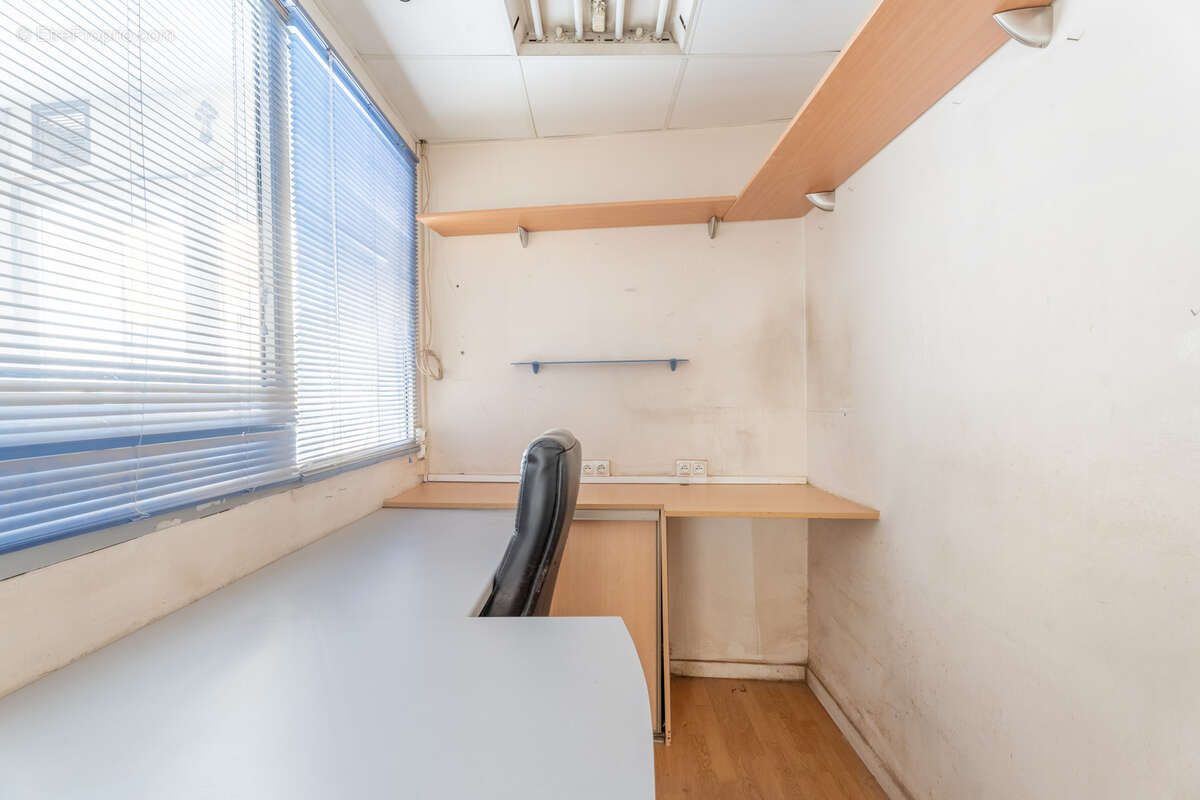 Commerce à MARSEILLE-5E