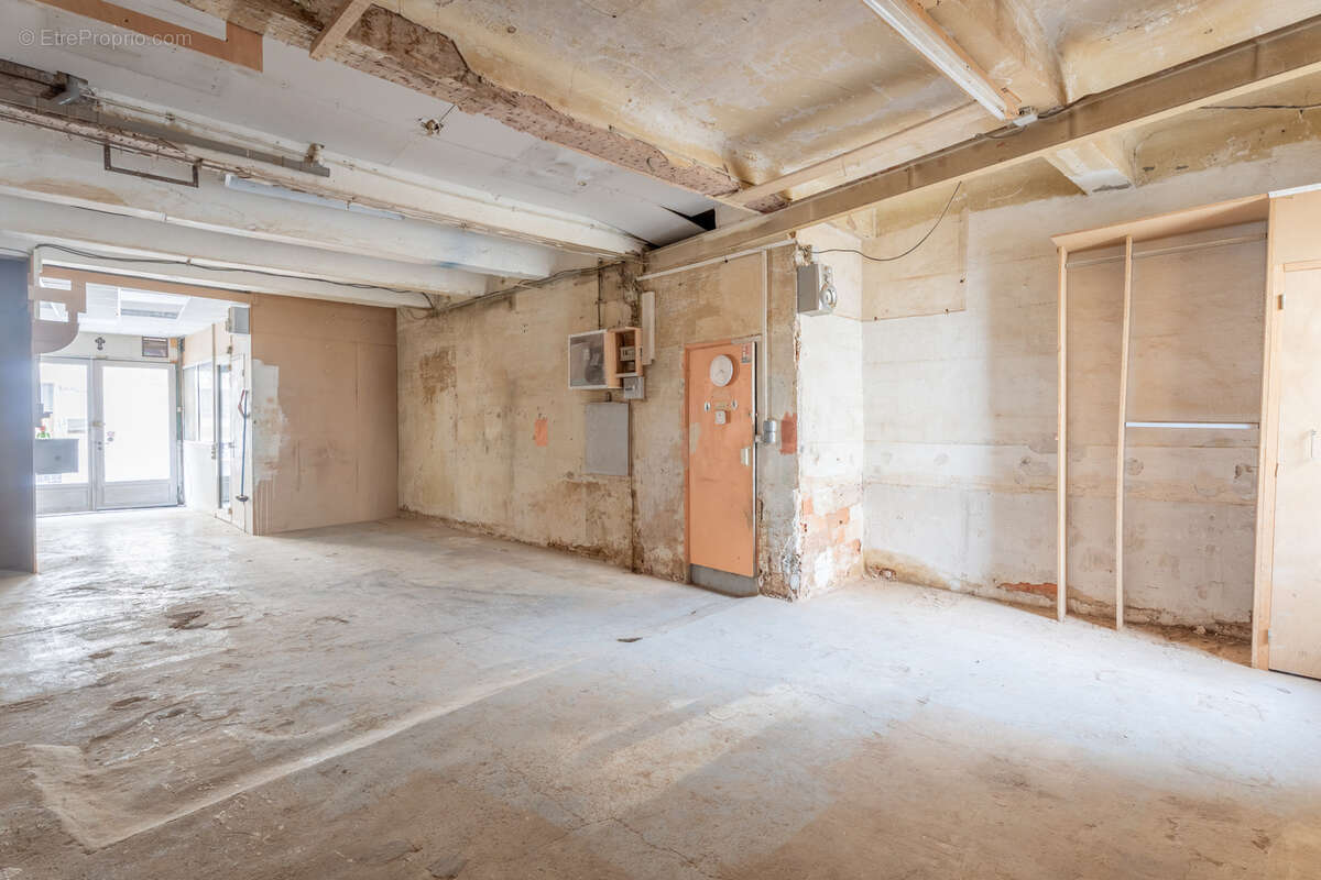 Commerce à MARSEILLE-5E