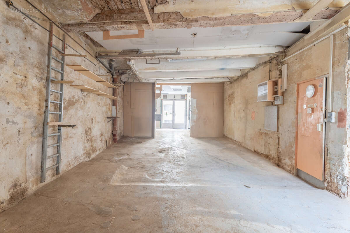 Commerce à MARSEILLE-5E