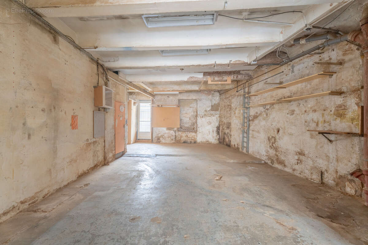 Commerce à MARSEILLE-5E