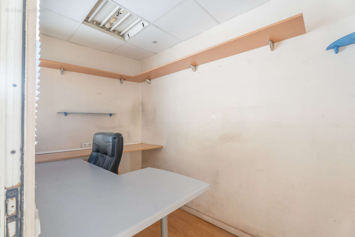 Commerce à MARSEILLE-5E