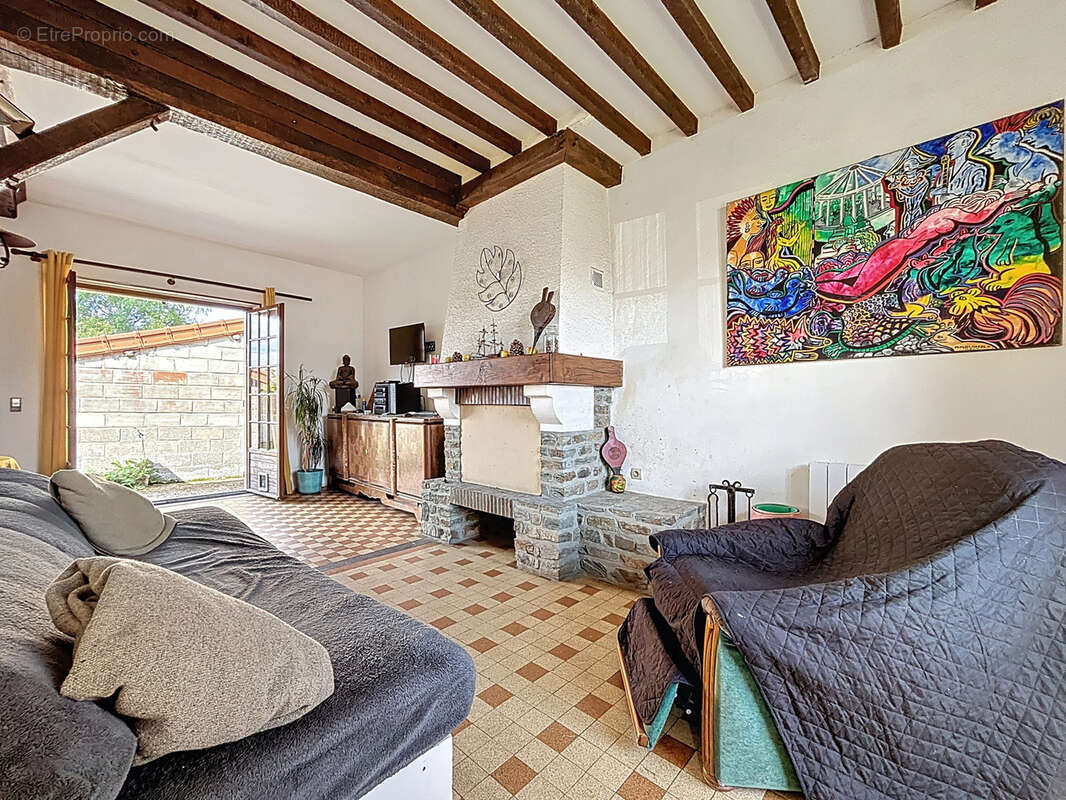 Maison à SAINTE-MARGUERITE-D&#039;ELLE