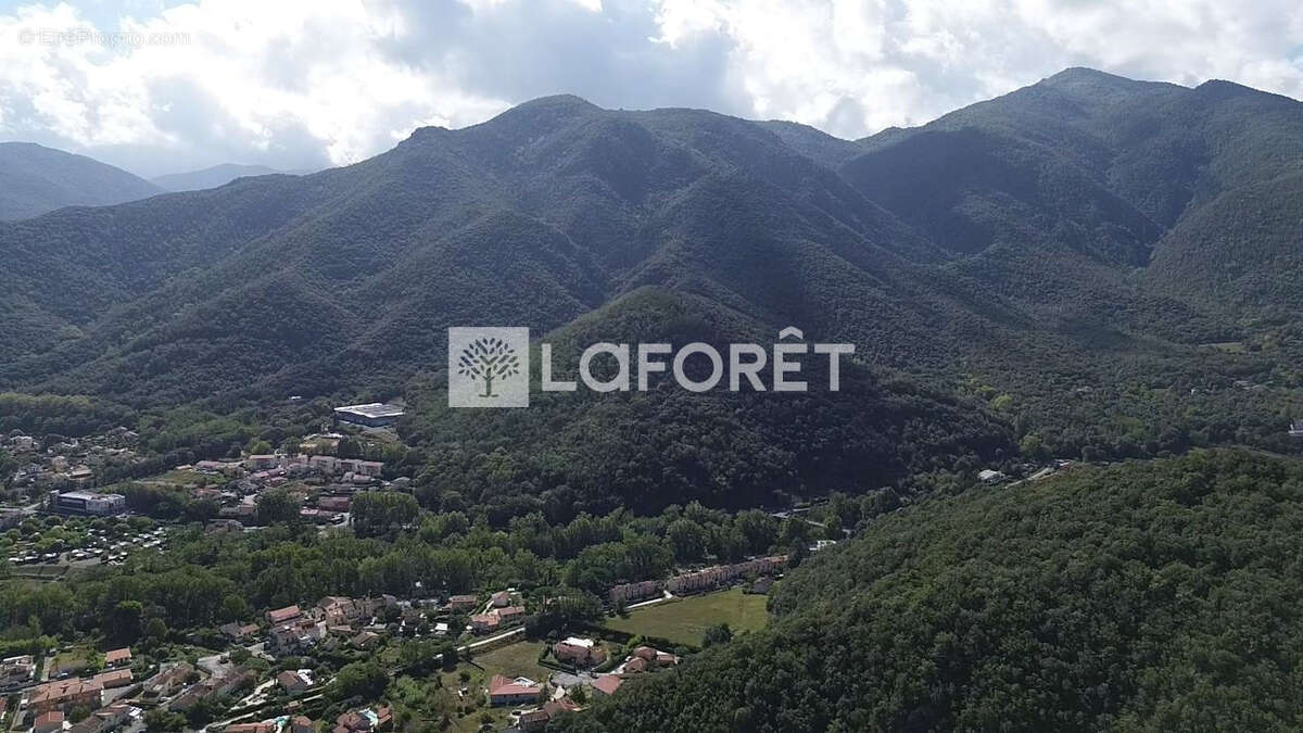 Terrain à ARLES-SUR-TECH