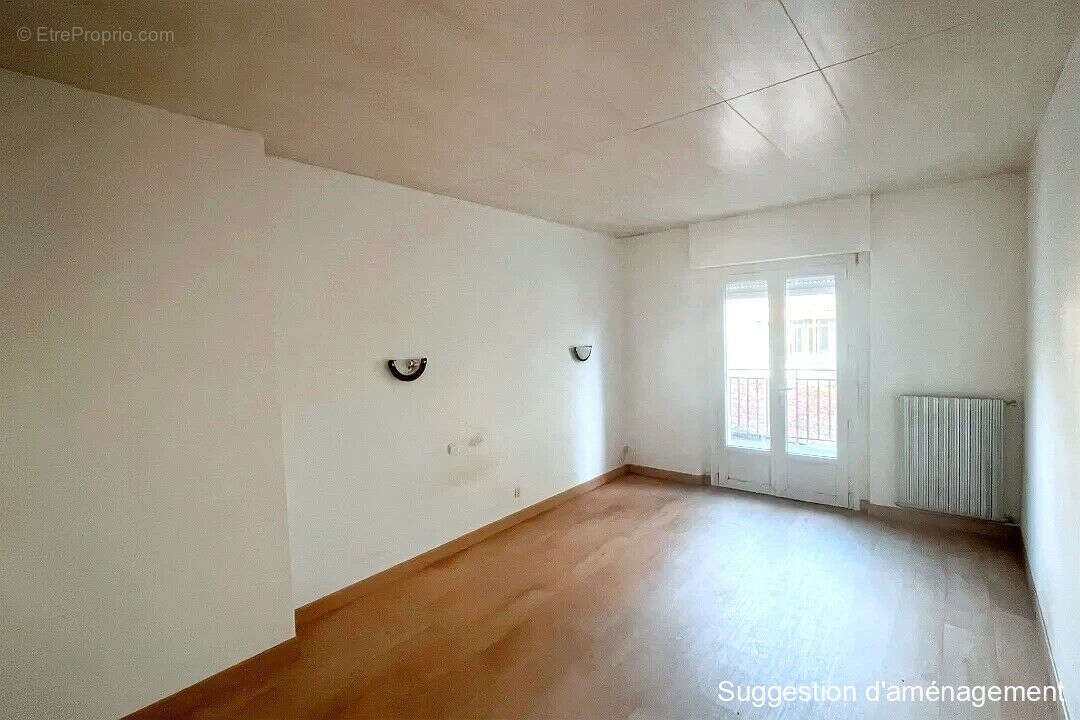 Maison à BOURNEZEAU