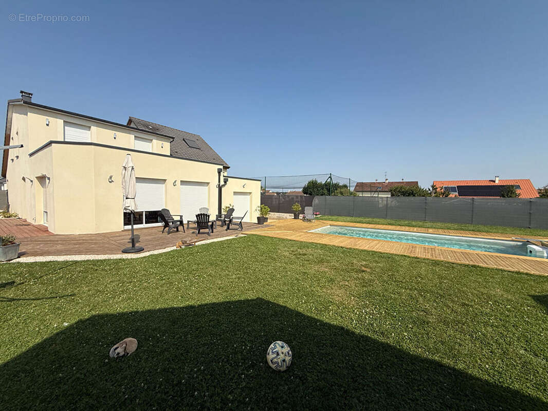 Maison à BLAINVILLE-SUR-L&#039;EAU