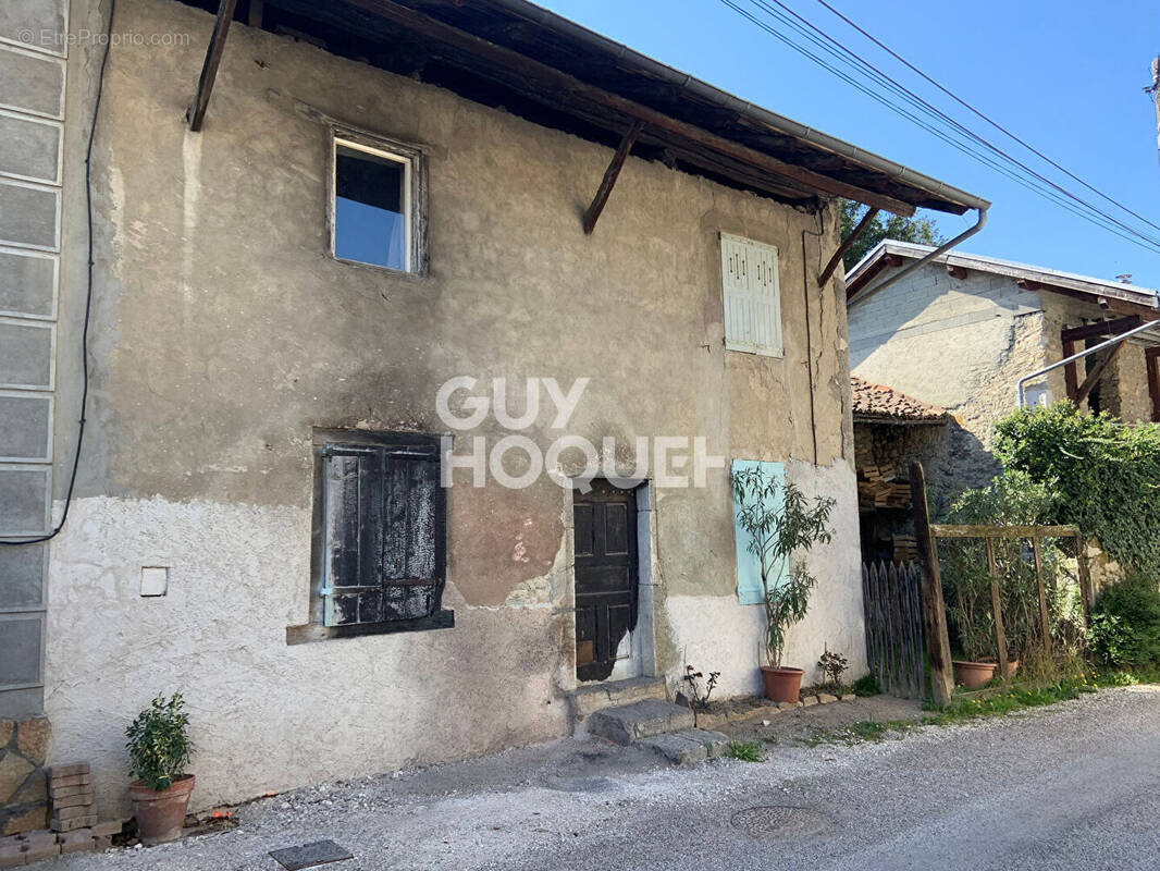 Maison à CHAPAREILLAN