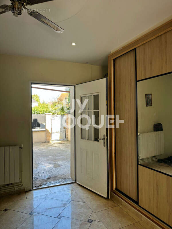 Maison à LE BLANC-MESNIL