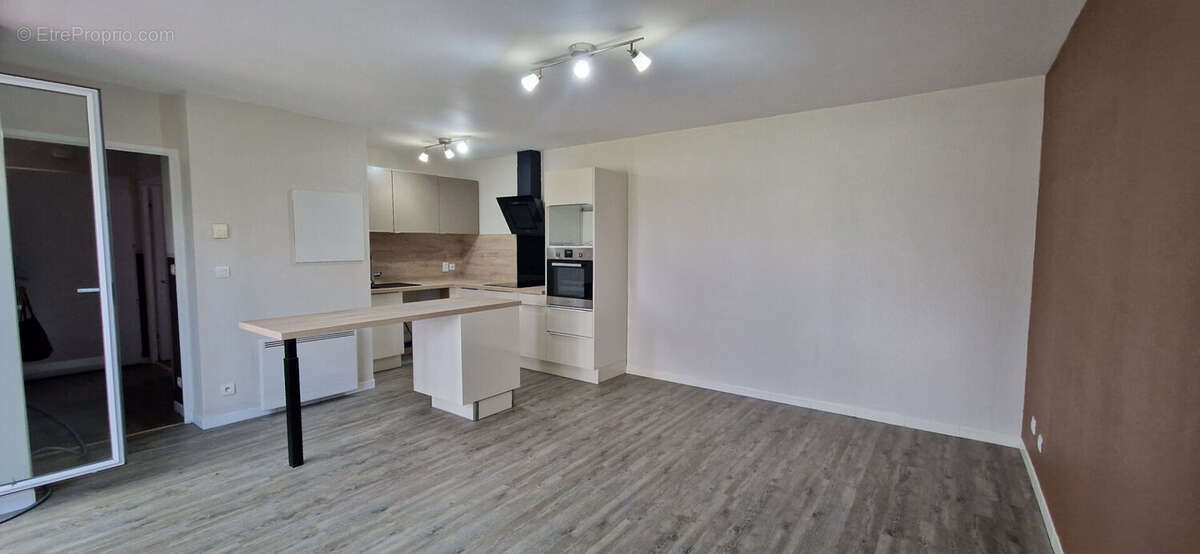 Appartement à SAINT-LOUIS-DE-MONTFERRAND