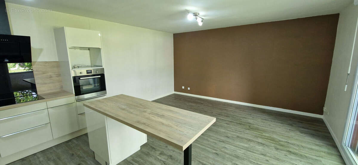 Appartement à SAINT-LOUIS-DE-MONTFERRAND