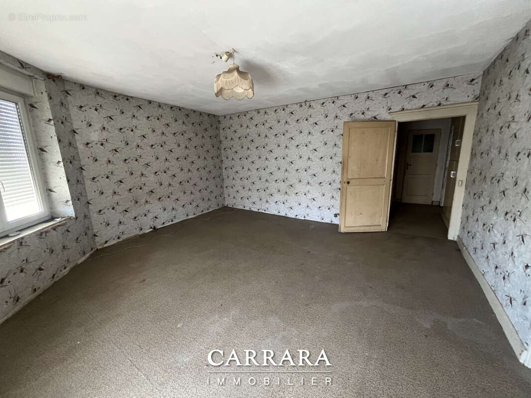 Maison à SERVIGNY-LES-RAVILLE