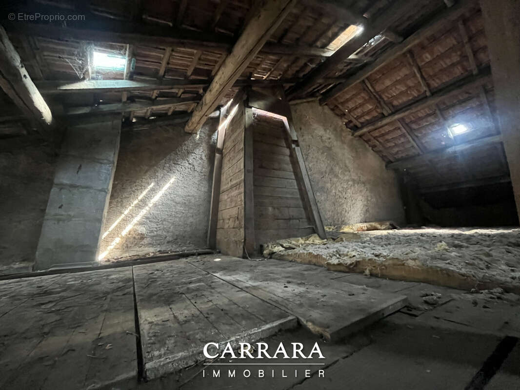 Maison à SERVIGNY-LES-RAVILLE