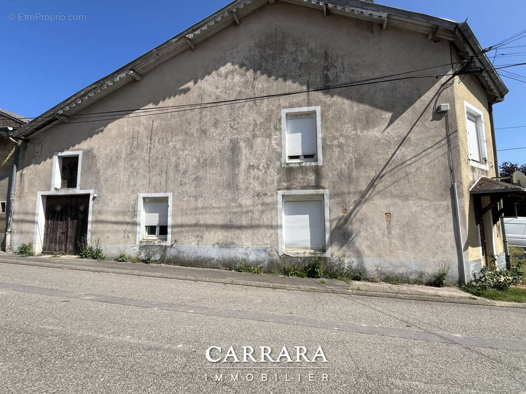 Maison à SERVIGNY-LES-RAVILLE