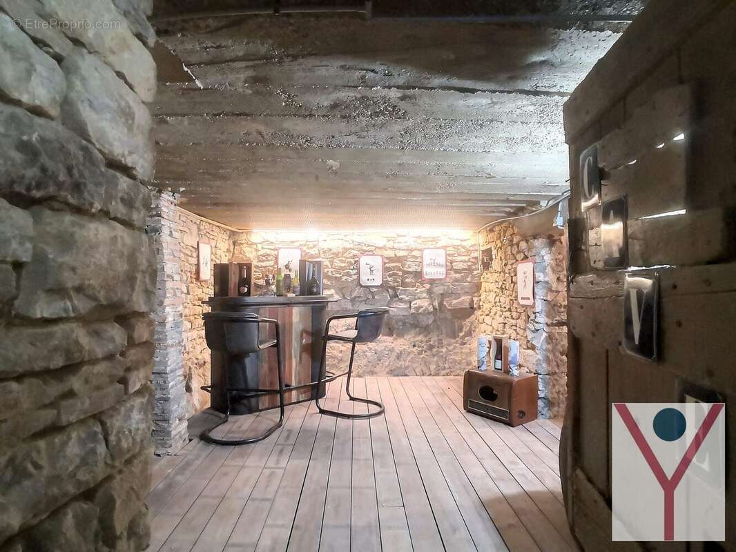 Maison à SAINT-AMOUR