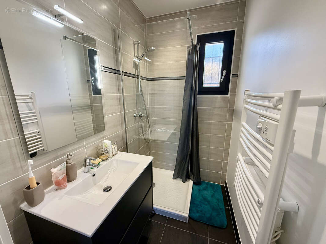 Maison à VAILHAUQUES