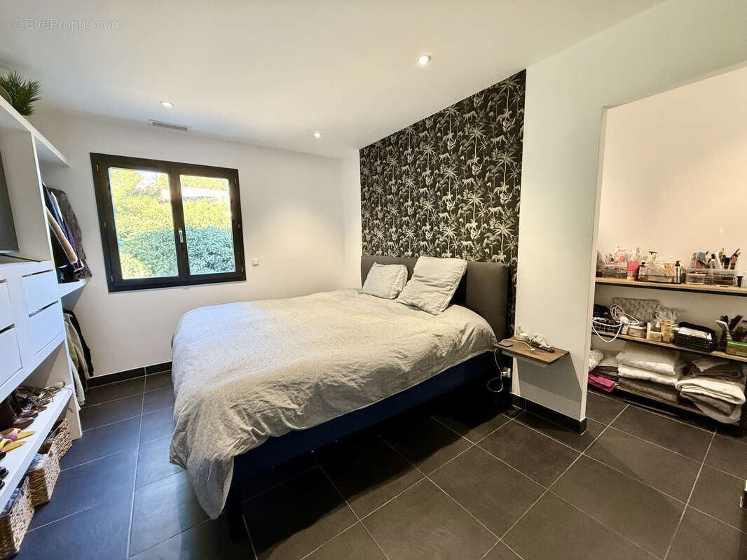 Maison à VAILHAUQUES