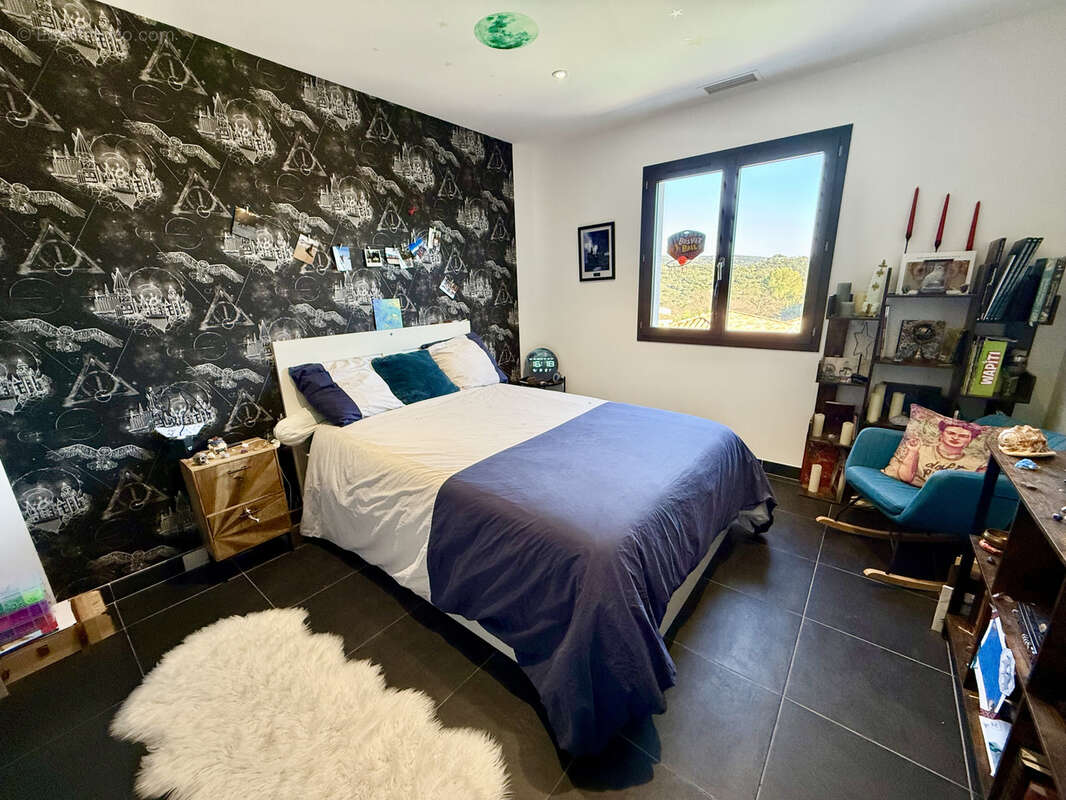 Maison à VAILHAUQUES