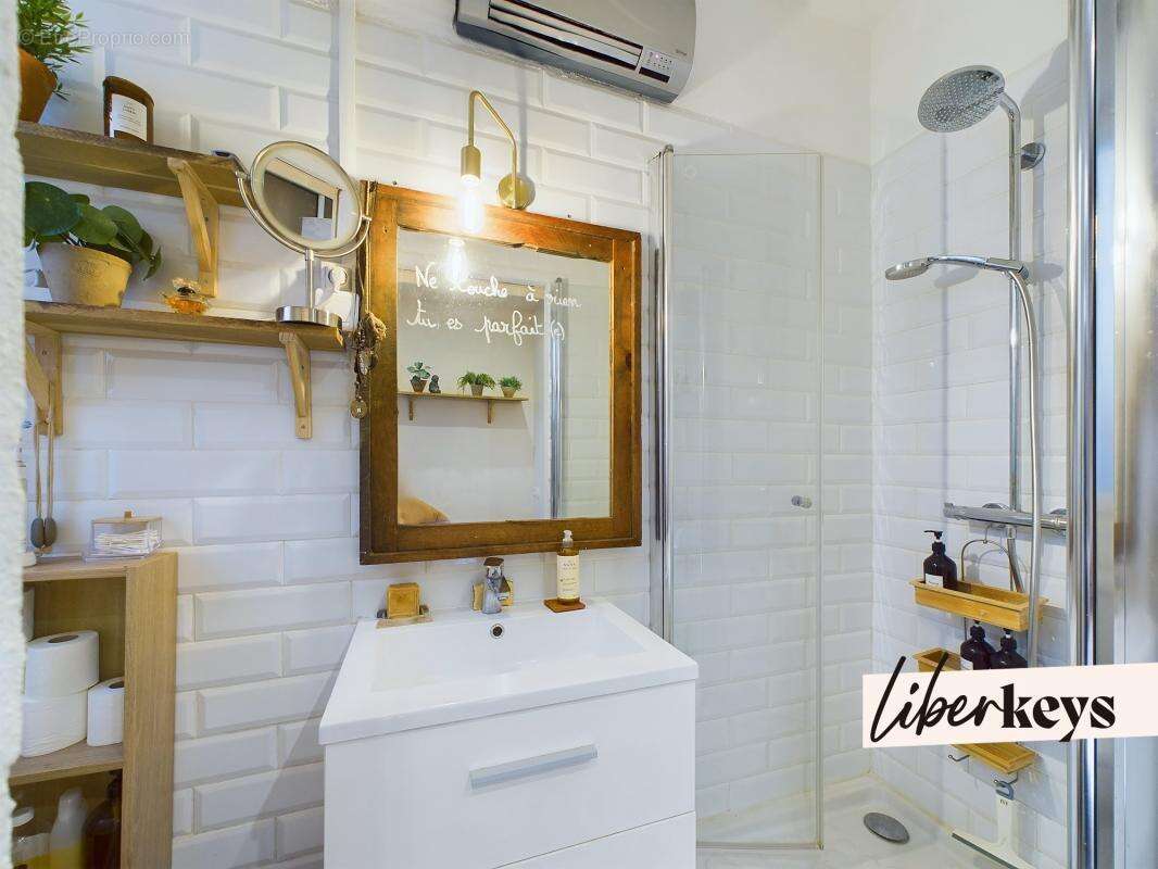 Appartement à MARSEILLE-6E