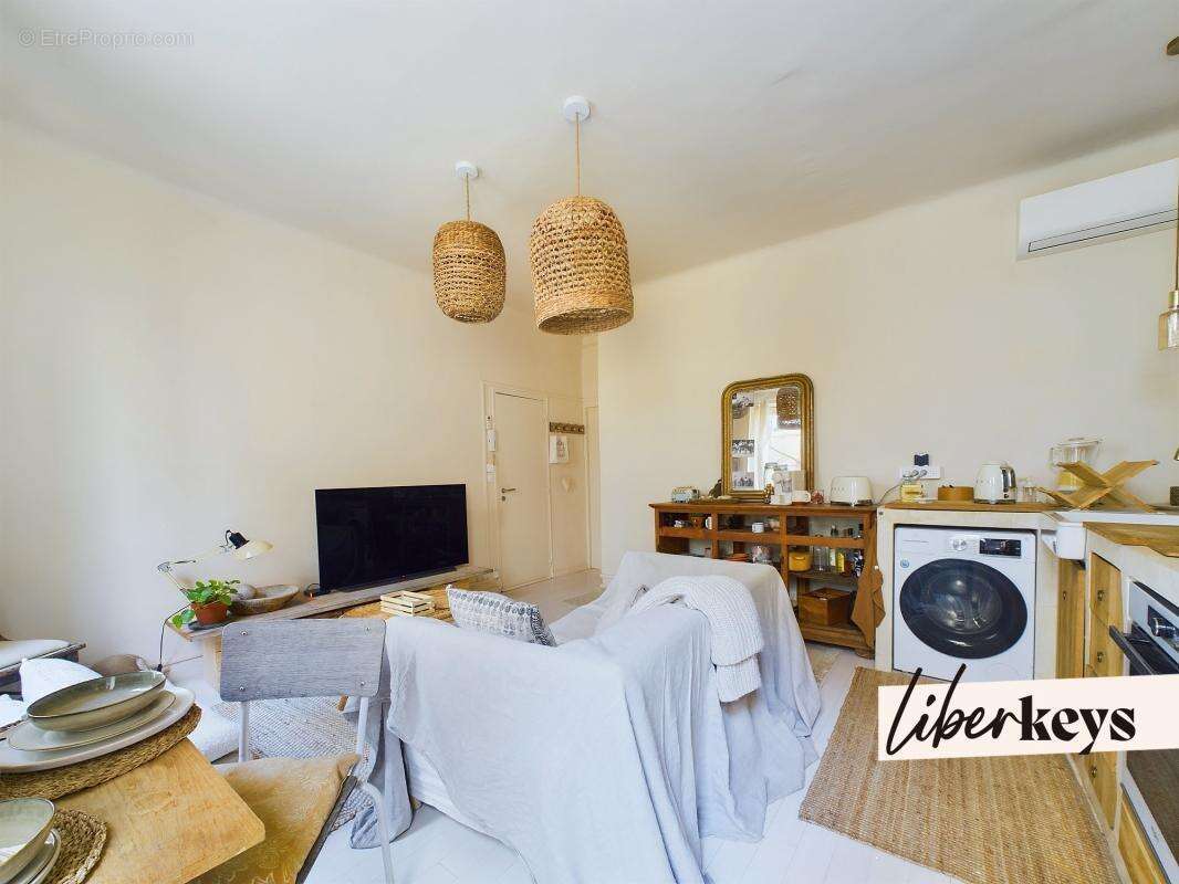 Appartement à MARSEILLE-6E