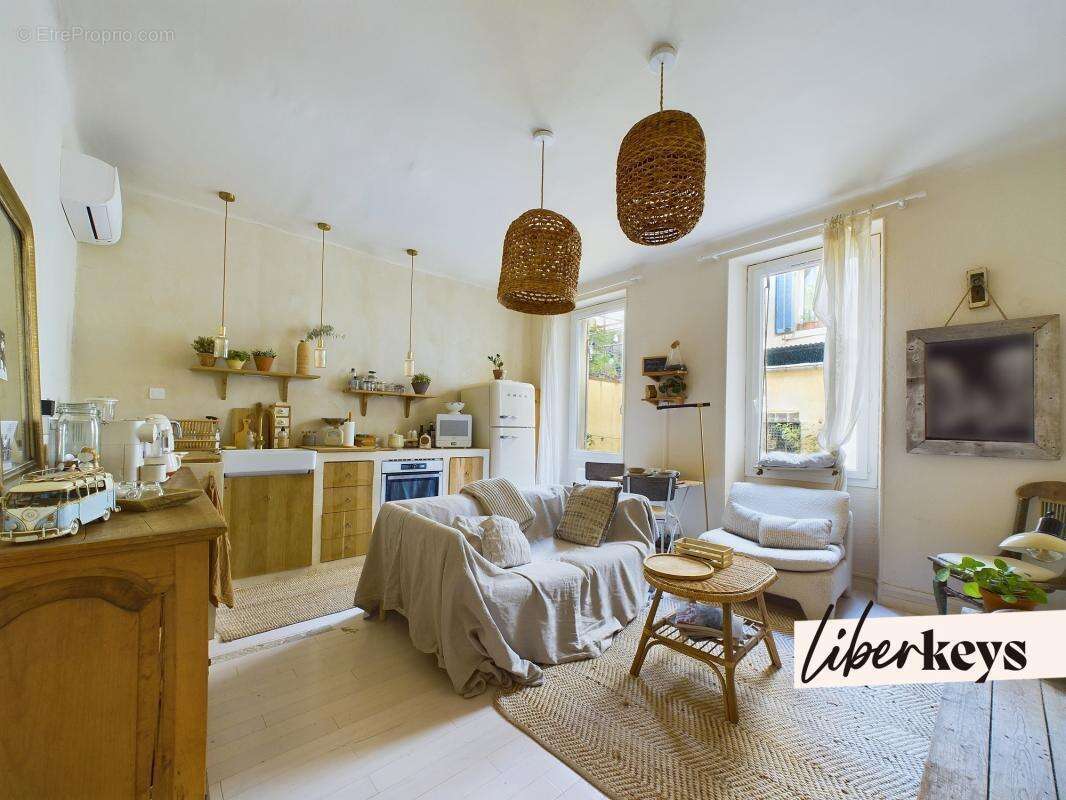 Appartement à MARSEILLE-6E