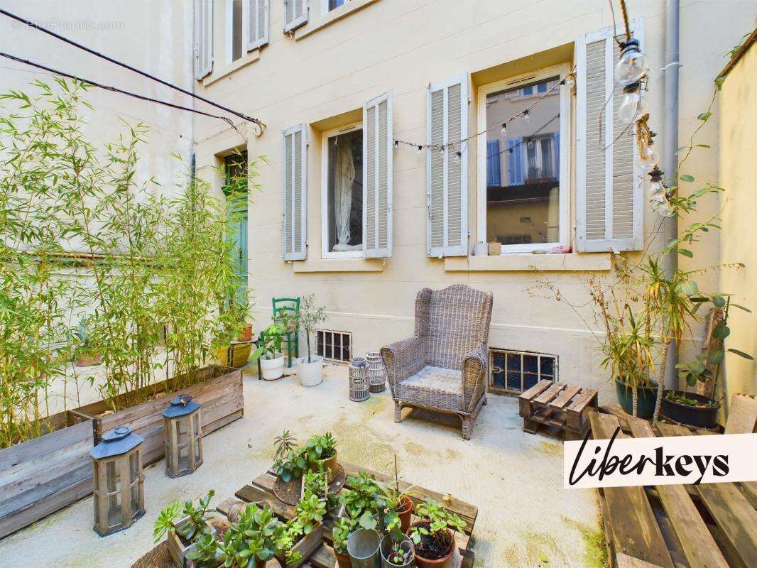 Appartement à MARSEILLE-6E