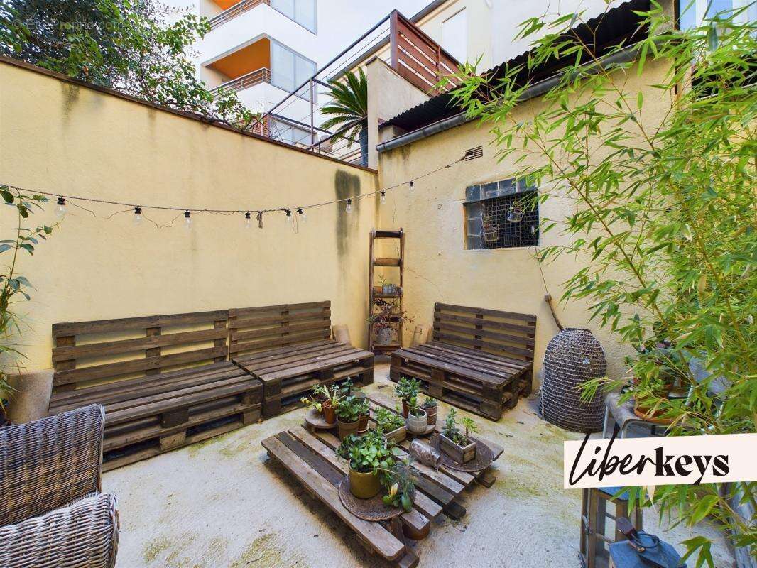 Appartement à MARSEILLE-6E