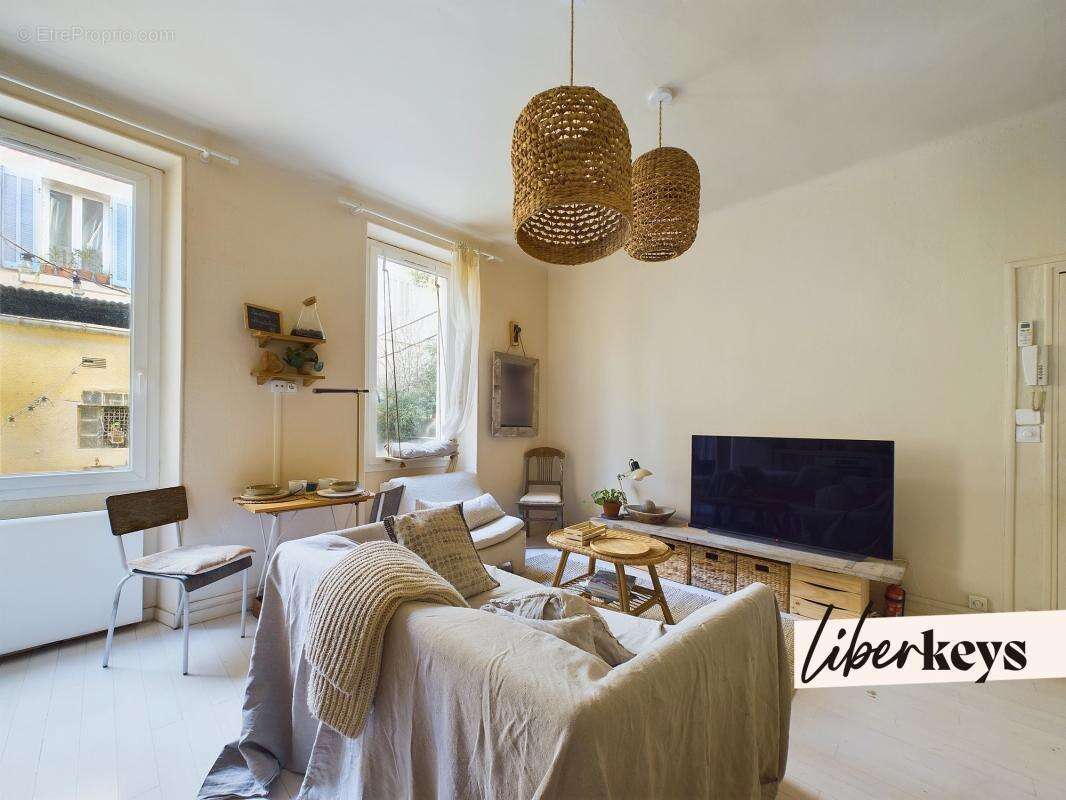 Appartement à MARSEILLE-6E