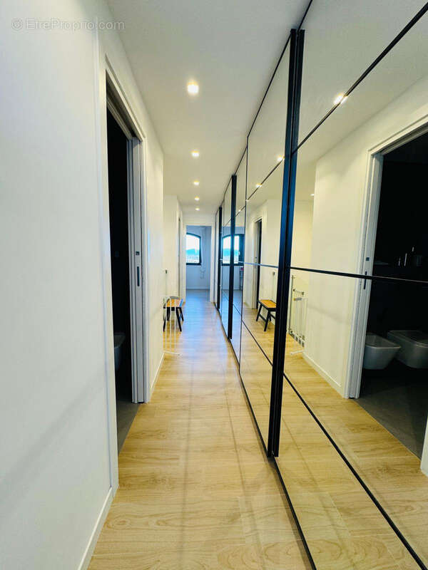 Appartement à COGOLIN