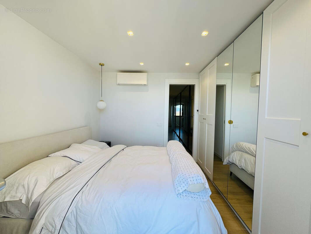 Appartement à COGOLIN